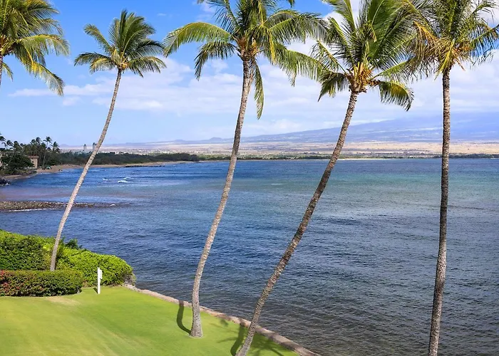 Spectacular Luxury , Modern Oceanfront Condo Maalaea-Kihei ,Maui